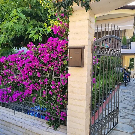Solmar House * Flogita