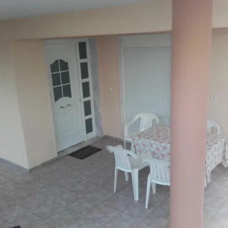 Apartment Solmar House Flogita